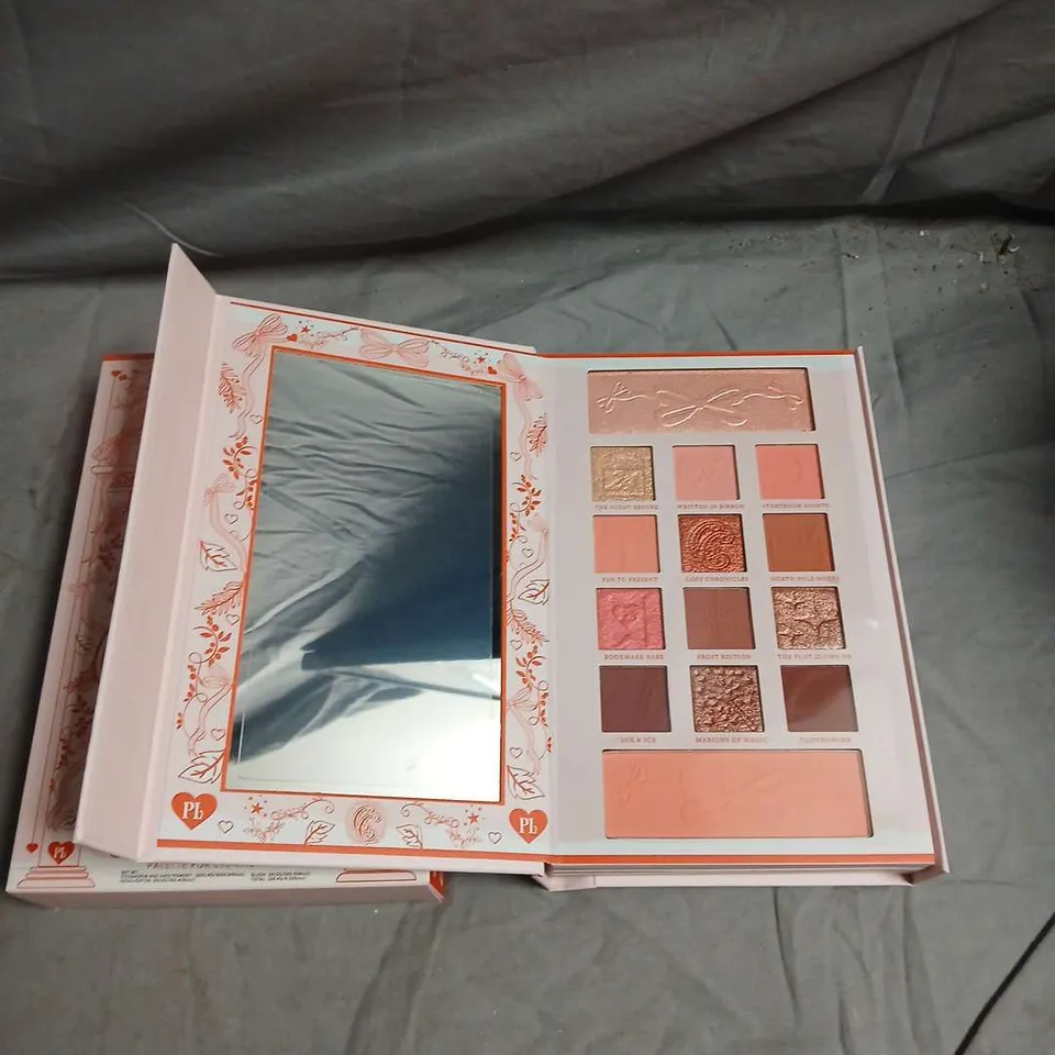P.LOUISE THE COSY CHRONICLES PALETTE FOR EYES & FACE