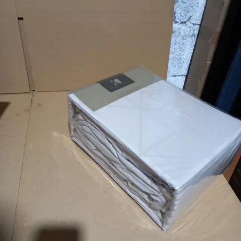 KELLY HOPPENS FINEST BED LINEN -1 DUVET COVER, 1 FITTED SHEET, 4 OXFORD PILLOWCASES