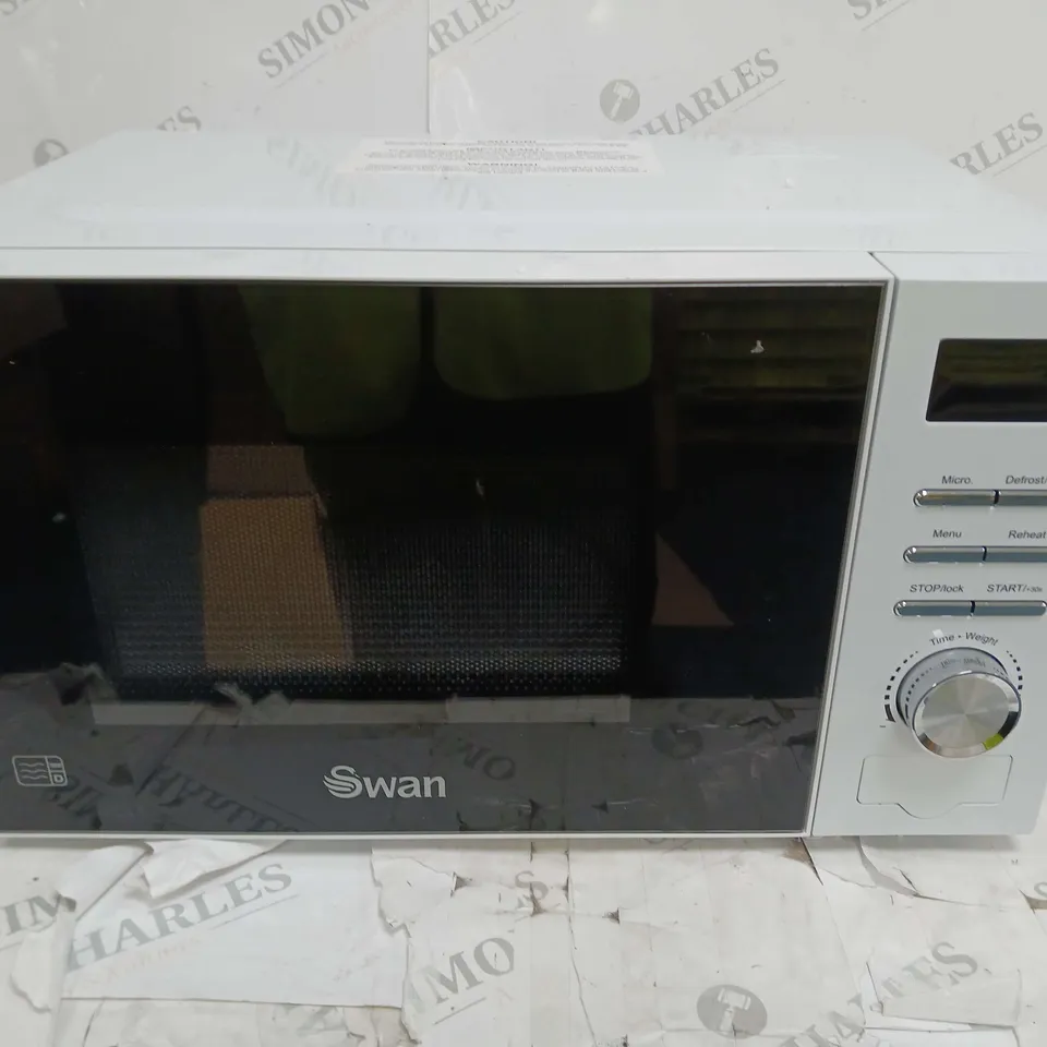 SWAN 20L 700W DIGITAL MICROWAVE- WHITE RRP £64