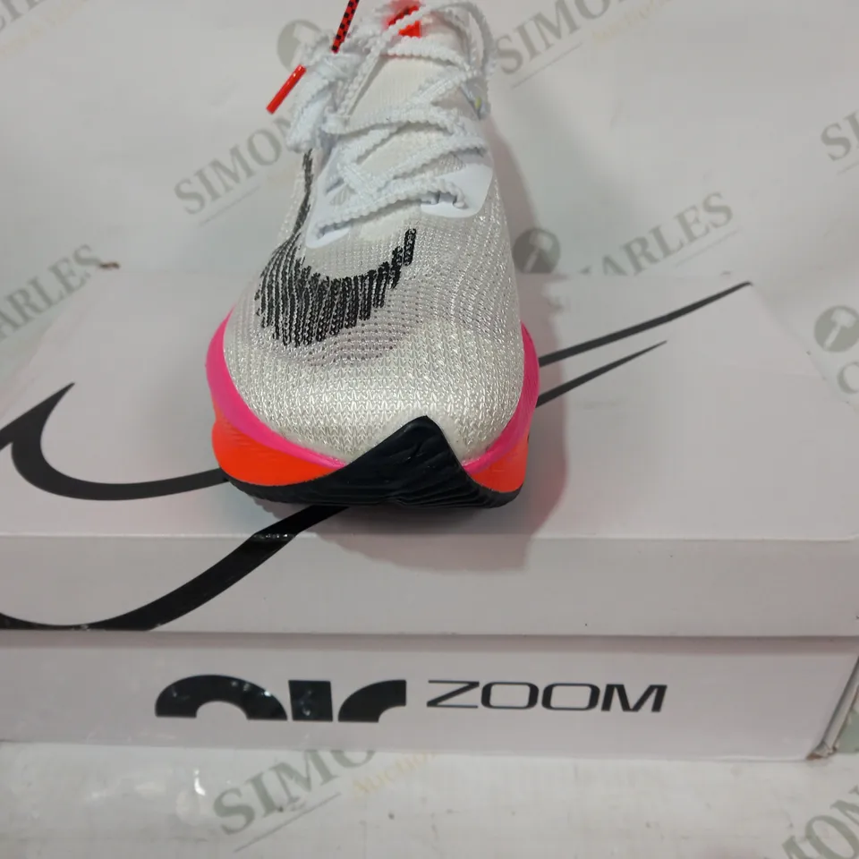 BOXED PAIR OF NIKE AIR ZOOM ALPHAFLY SHOES IN WHITE/PINK UK SIZE 5