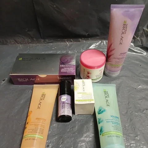 APPROXIMATELY 30 ASSORTED MATRIX BEAUTY PRODUCTS