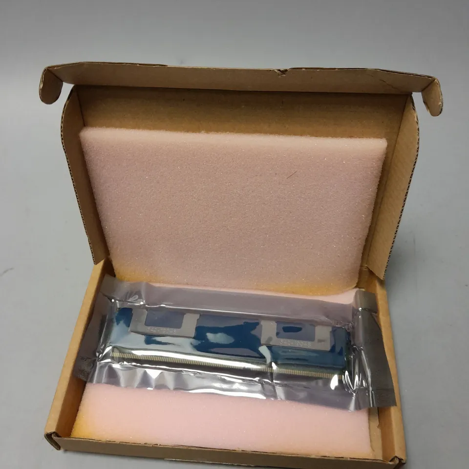 BOXED SPS DIM 32GB PC3L 10600L 1GX4 IPL