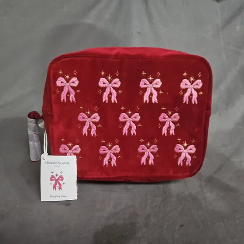 ELIZABETH SCARLETT ROUGE VELVET WASH BAG – 18 X 23 CM