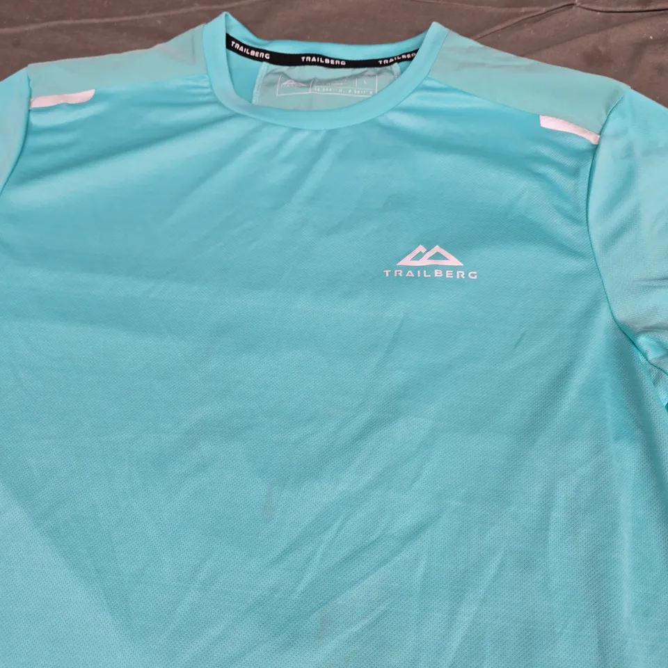 TRAILBERG HYBRID TEE - SIZE LARGE