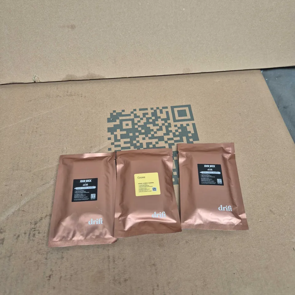 WOOD CAR FRESHENER DRIFT X JOHN WICK – ROSE-GOLD POUCHES (3)