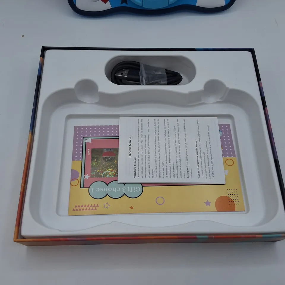 BOXED YUSUBCWY 7" KIDS TABLET WITH PROTECTIVE BLUE CASE