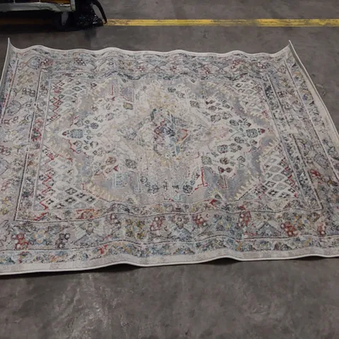 DIVENA TAUPE/CREAM RUG // 160 X 213CM
