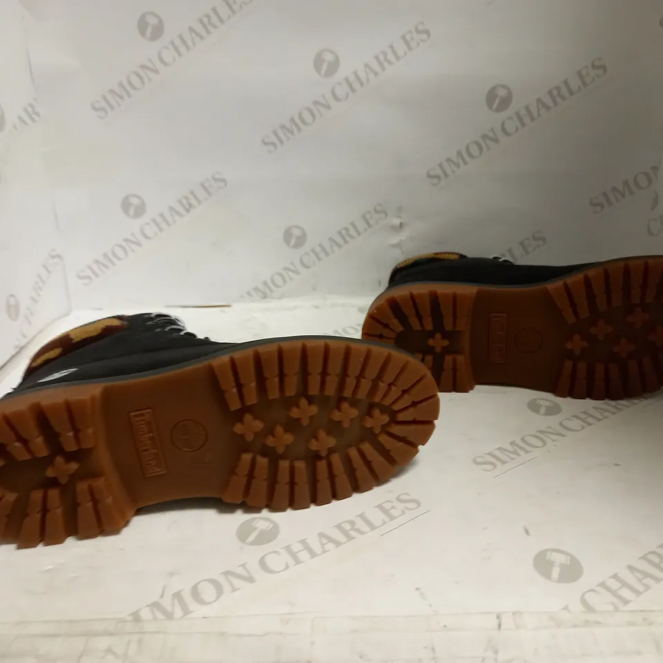 TIMBERLAND HERITAGE 6 IN 1 WATERPROOF BOOT BLACK NUBUCK W CAMO W SIZE 9 