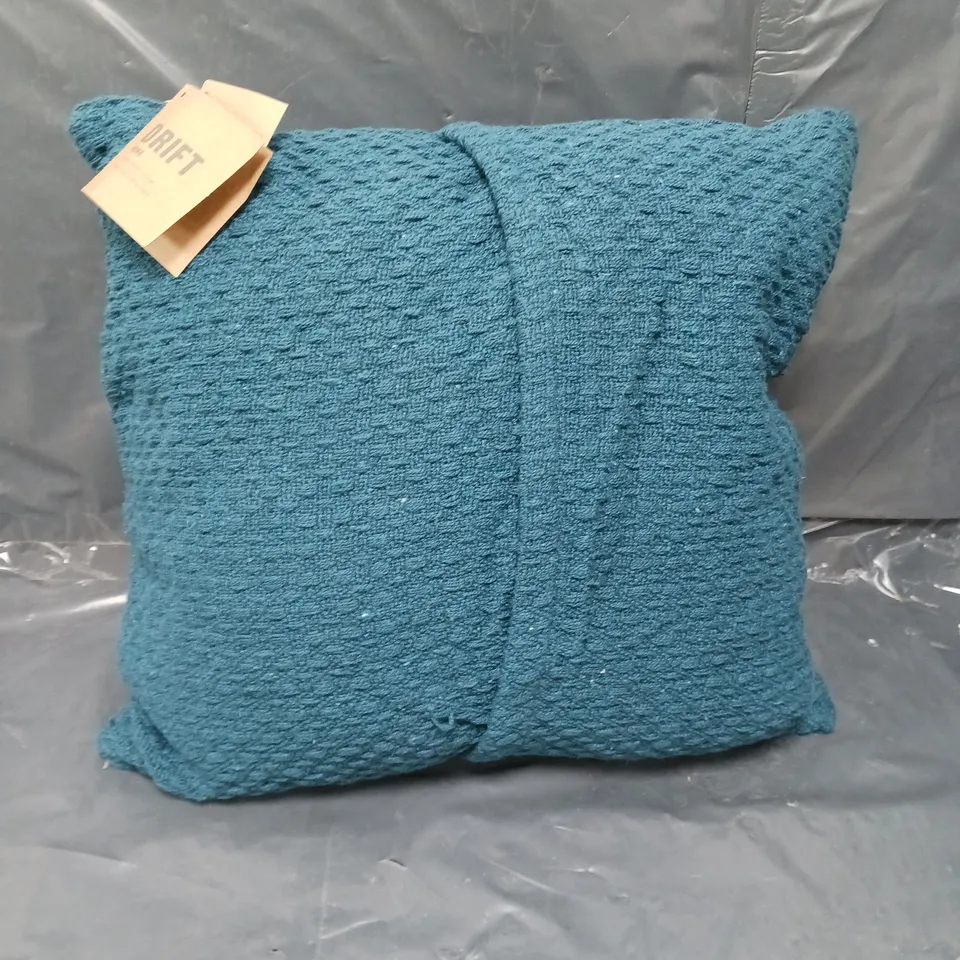 DRIFT HOME COTTON YARN CUSHION IN BLUE 