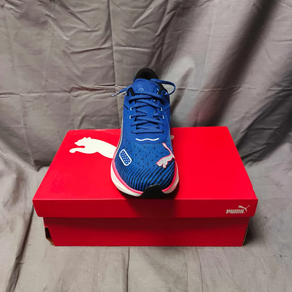 BOXED PAIR OF PUMA NITRO RUNNING SHOES – BLUE SIZE 9