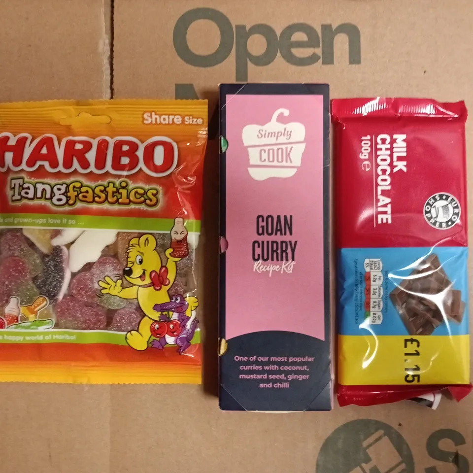 APPROXIMATELY 10 ASSORTED FOOD AND DRINK ITEMS TO INCLUDE HARIBO, MILK CHOCOLATE, ETC