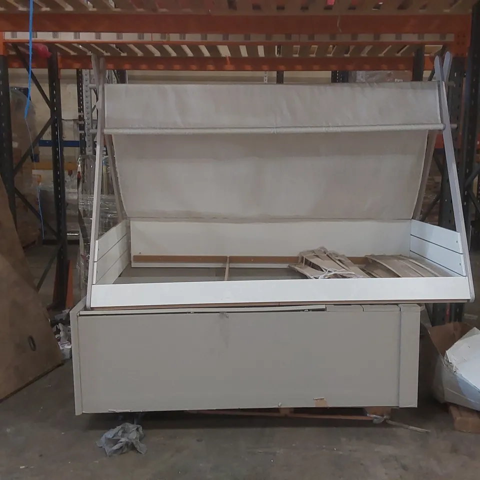 PALLET CONTAINING ASSORTED FURNITURE PARTS