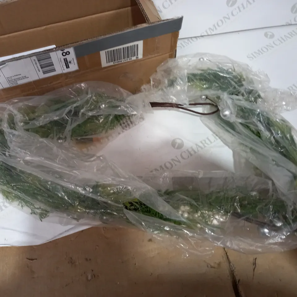 ALISON CORK PRE-LIT WHITE BERRY GREENERY DECOR GARLAND