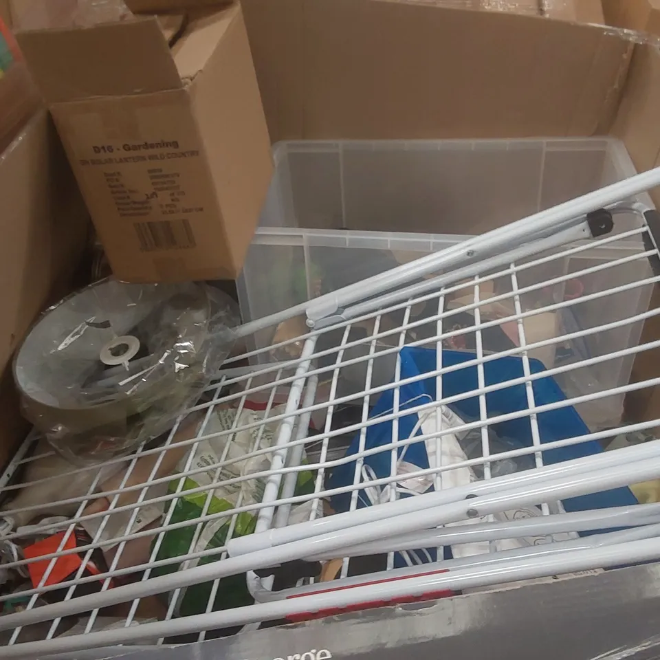 PALLET CONTAINING A VERY LARGE QUANTITY OF ASSORTED CONSUMER PRODUCTS INCLUDING: DINNERWARE, CLOTHES AIRER, LAMPS ECT