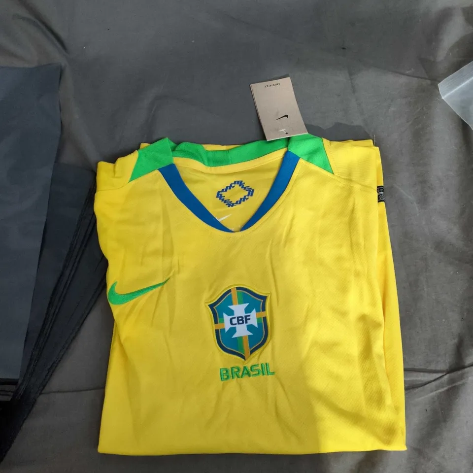 NIKE BRAZIL NATIONAL TEAM FOOTBALL JERSEY – MEN'S, YELLOW, UK LARGE (L)