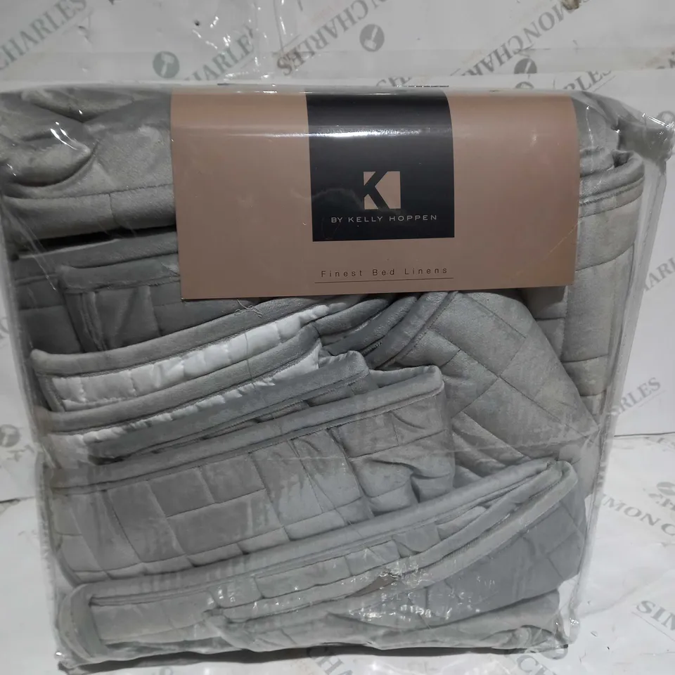 K BY KELLY HOPPEN LUXURY VELVET REVERSIBLE FILLED BEDSPREAD SILVER SINGLE 