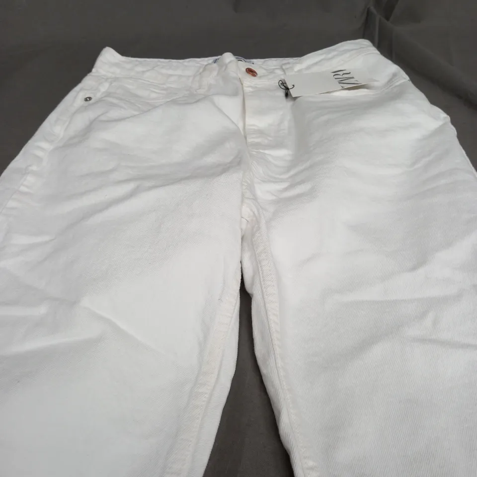 ZARA WHITE DENIM PANTS - UK 12 