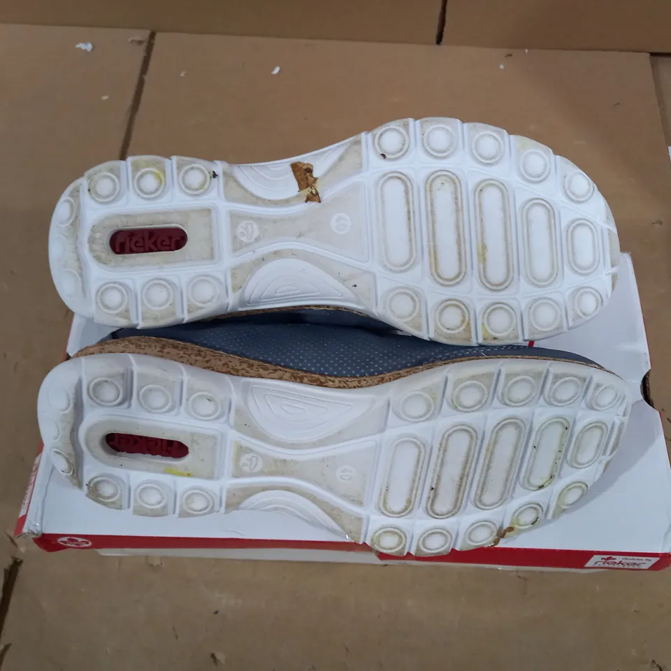 BOXED RIEKER SIZE 6 1/2 BLUE SPORTY SHOE