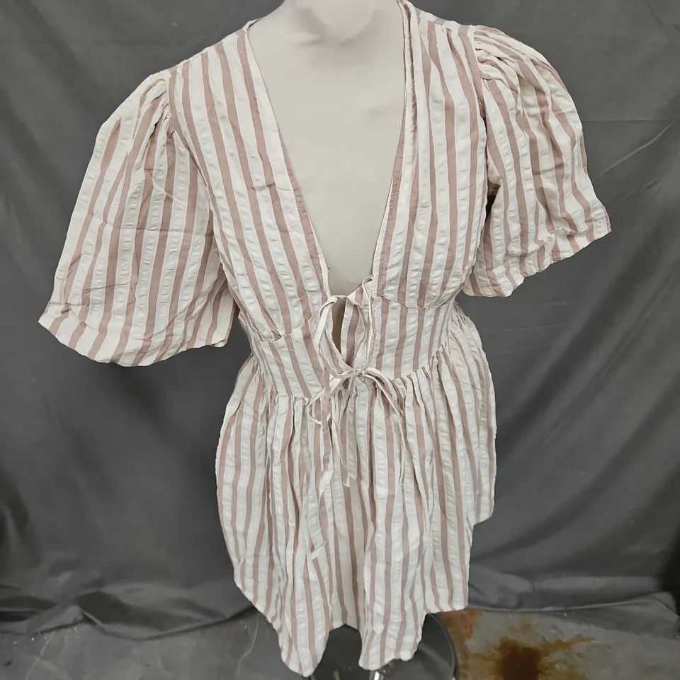 NOBODY'S CHILD SCARLA MINI DRESS IN NEUTRAL THICK STRIPE SIZE 10