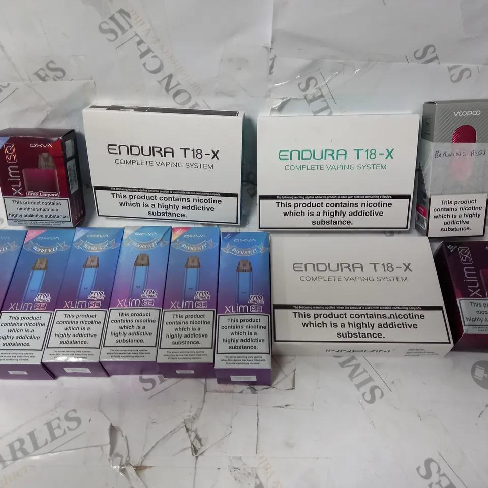 APPROXIMATELY 12 ASSORTED VAPES INCLUDING VOOPOO, INNOKIN, OXVA