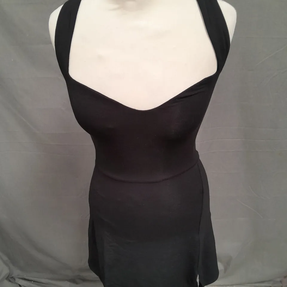 OH POLLY JOLIE SWEETHEART NECKLINE MINI DRESS IN BLACK SIZE 4