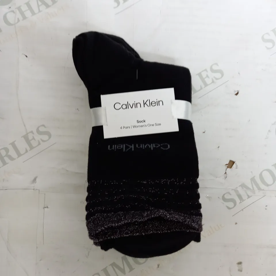 CALVIN KLEIN 4 PAIRS OF BLACK SOCKS - ONE SIZE