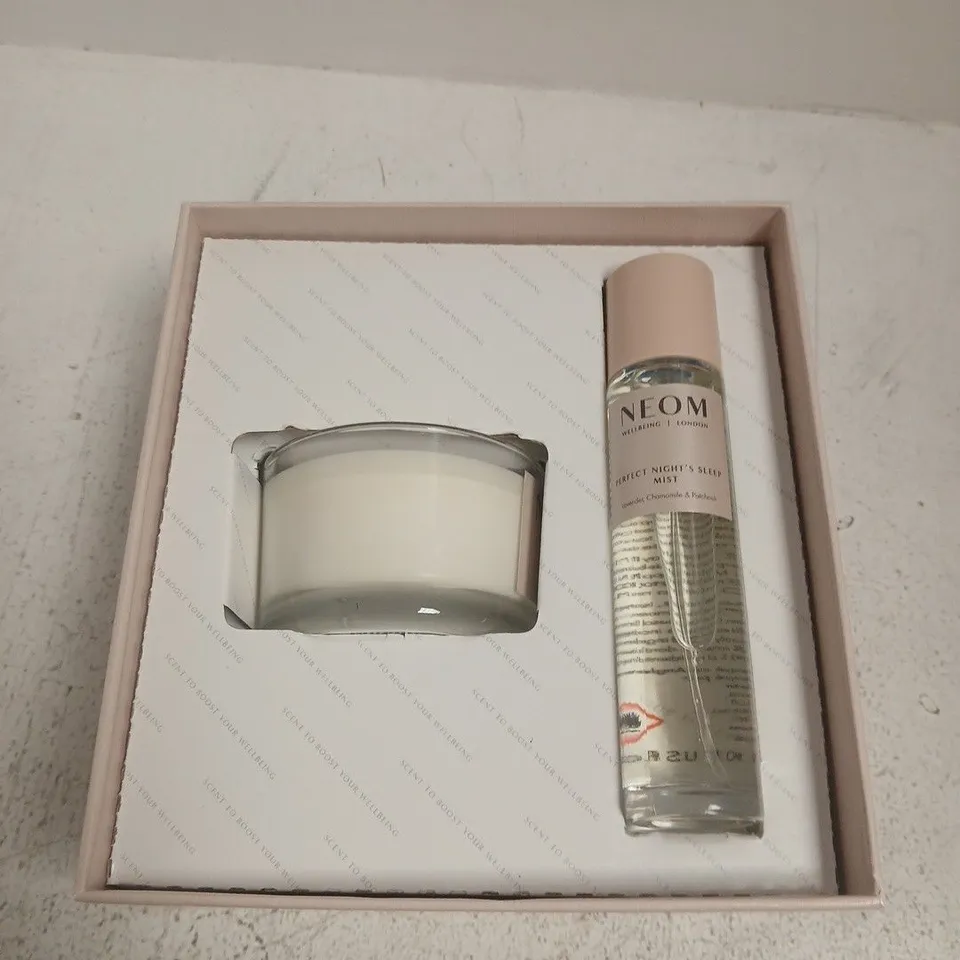 NEOM WELLBEING SLEEP WELL WAKE FRESH GIFT SET – CANDLE & SLEEP MIST (30ML)