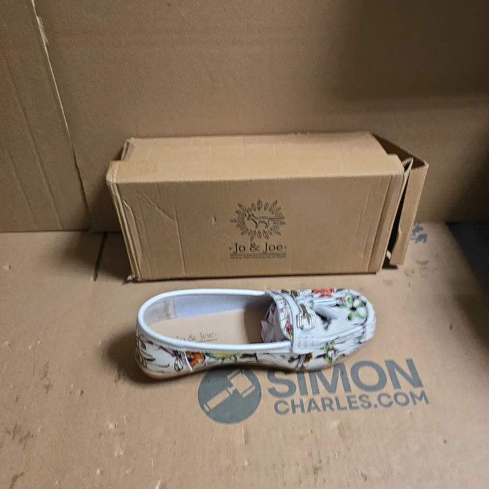 JO & JOE FLORAL PRINT LOAFERS – WOMEN’S, UK SIZE 4