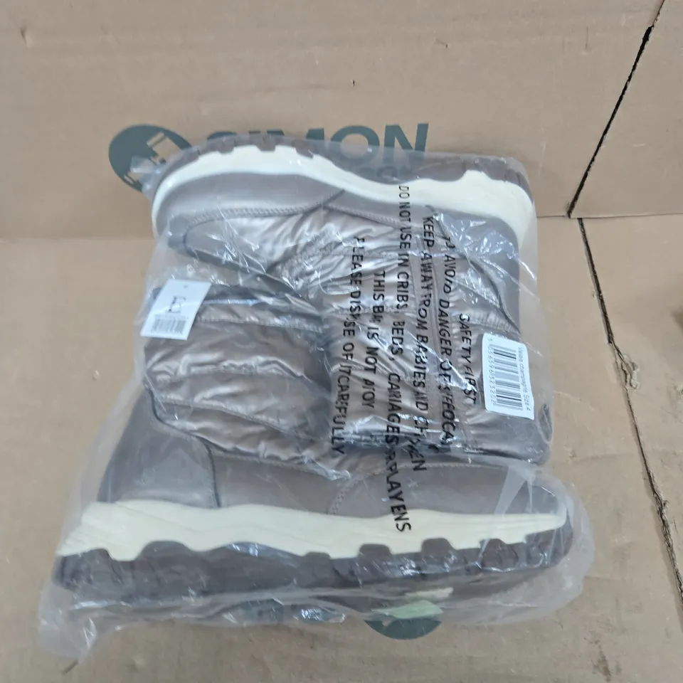 VALAIS CHAMPAGNE SHOES BY EMMA - 4