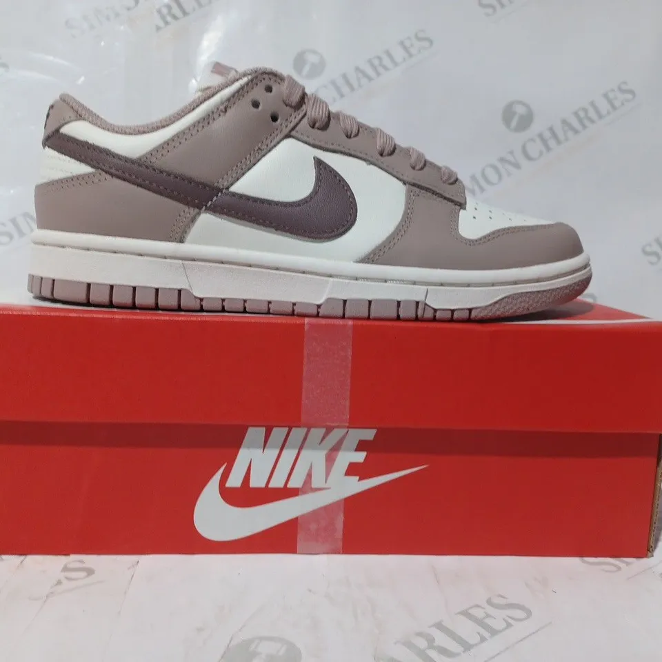 BOXED PAIR OF NIKE DUNK LOW SHOES IN PLUM/WHITE UK SIZE 4.5