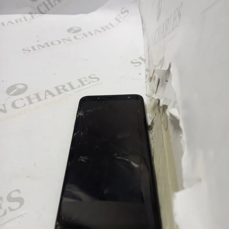 SAMSUNG GALAXY J6 SM-J600FN