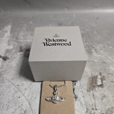 BOXED VIVIENNE WESTWOOD NECKLACE 