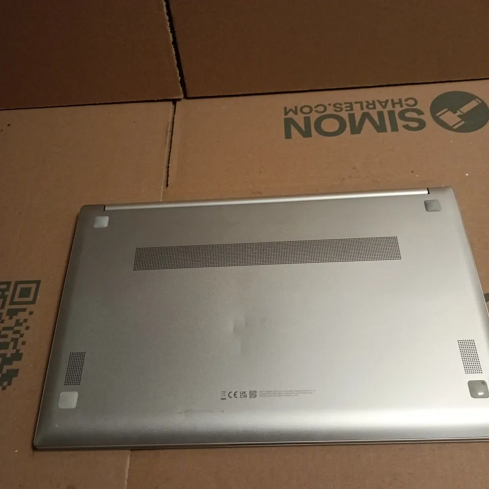 SAMSUNG GALAXY LAPTOP UNBOXED NO ACCESSORIES