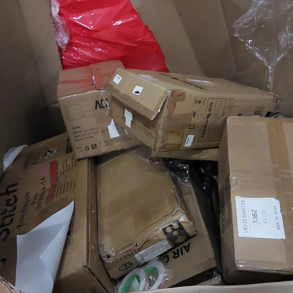 PALLET TO CONTAIN ASSORTED HOUSEHOLD ITEMS AND CONSUMER PRODUCTS. INCLUDING JUICER BLENDER SET, COOKER HOOD, KIDS BIKE, AUDIO TURNTABLES, TELESCOPE ETC