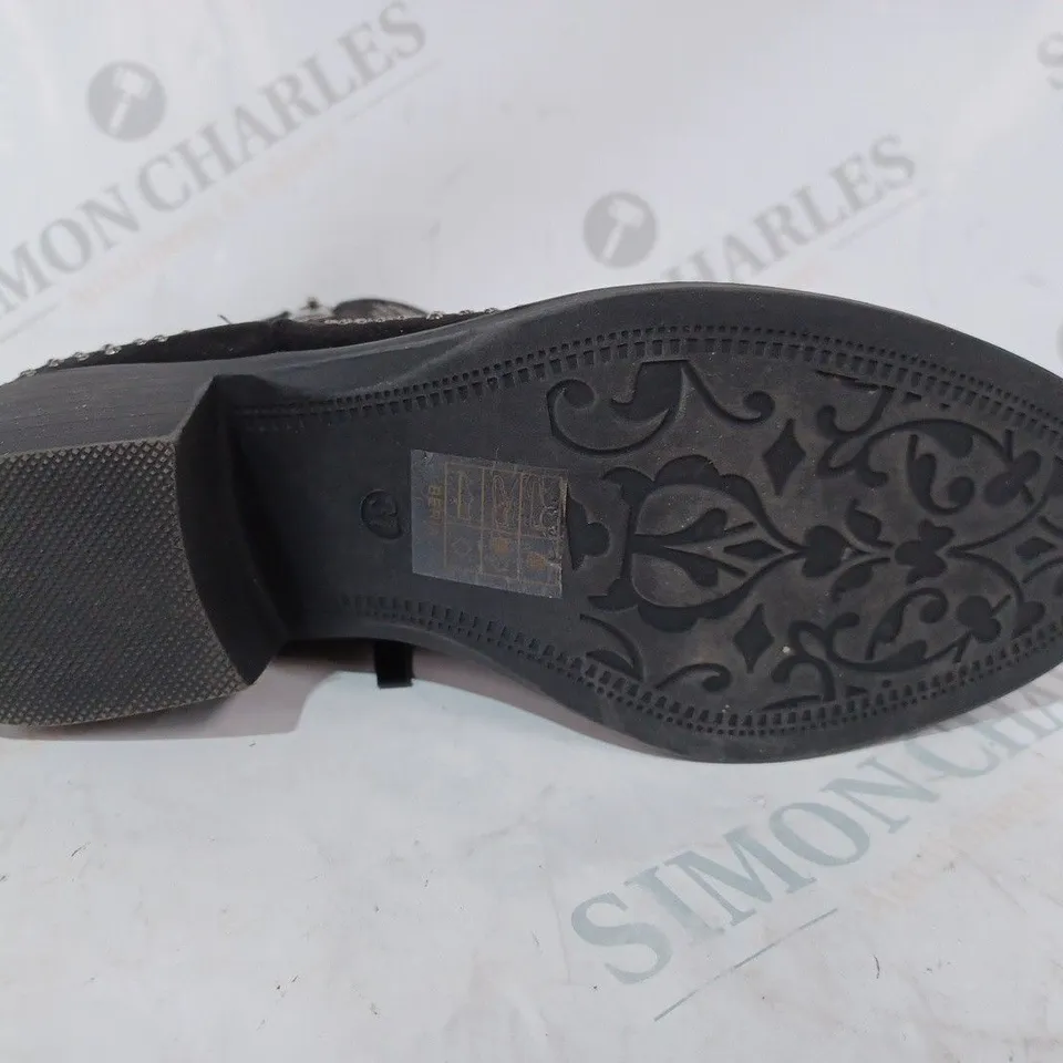 BOXED MODA IN PELLE SPARKLE ANKLE BOOT IN BLACK SIZE 4