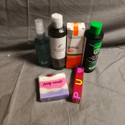 APPROXIMATEY 20 ASSORTED HEALTH AND BEAUTY PRODUCTS TO INCLUDE - BERRY SMOOTH SOAP - OLE HENRIKSON PEPTIDE LIP TREATMENT - THE ROSEMARY COMPANY DEEP CONDITIONER - ETC