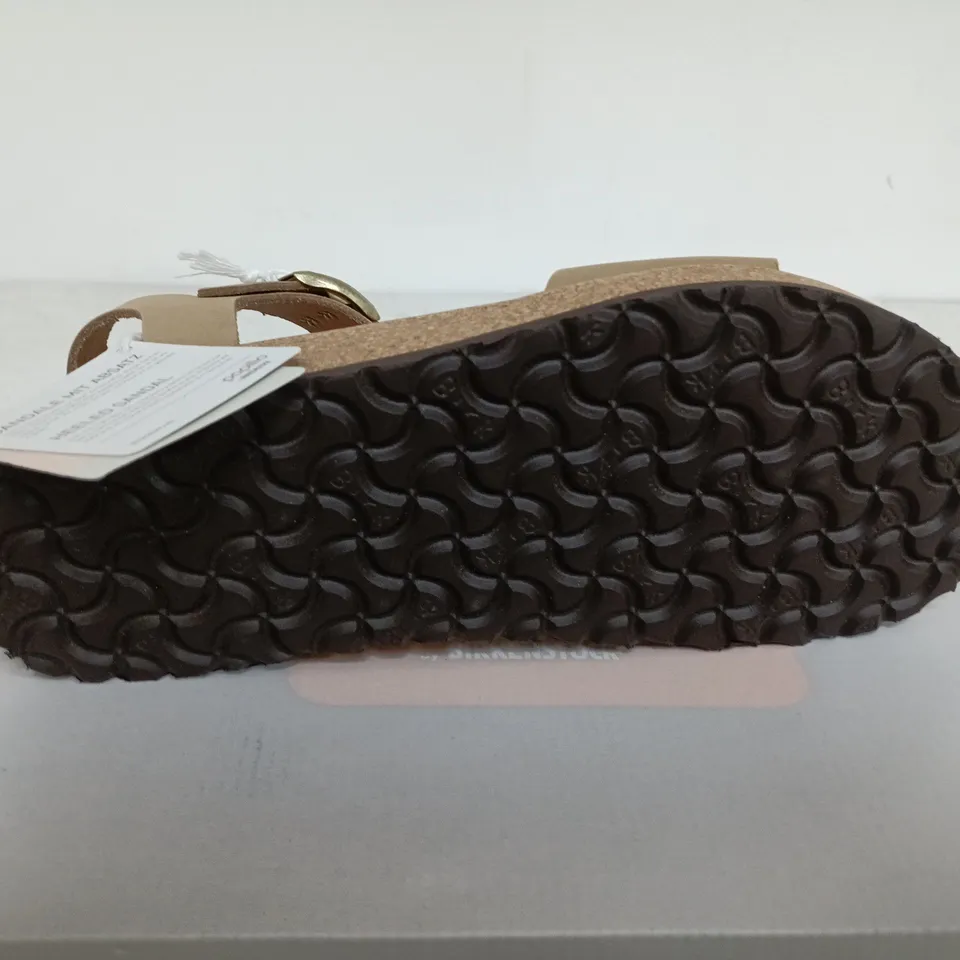BERKENSTOCK PAPILLIO SIZE 7