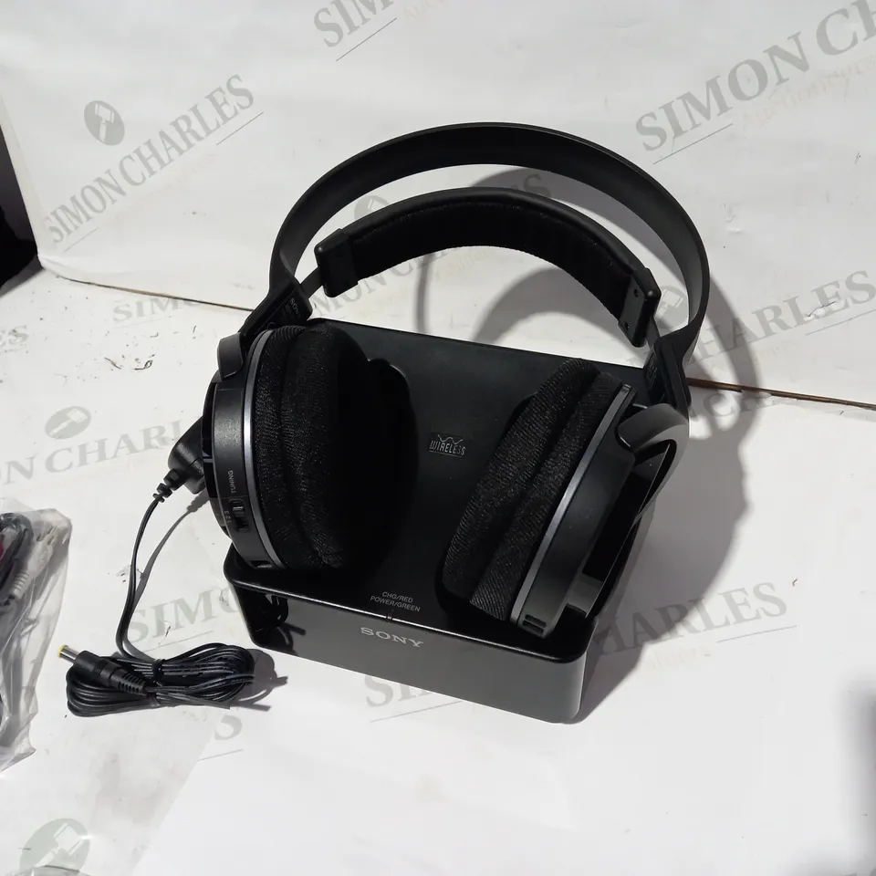 SONY WIRELESS STEREO HEDPHONE SYSTEM MDR-RF855RK