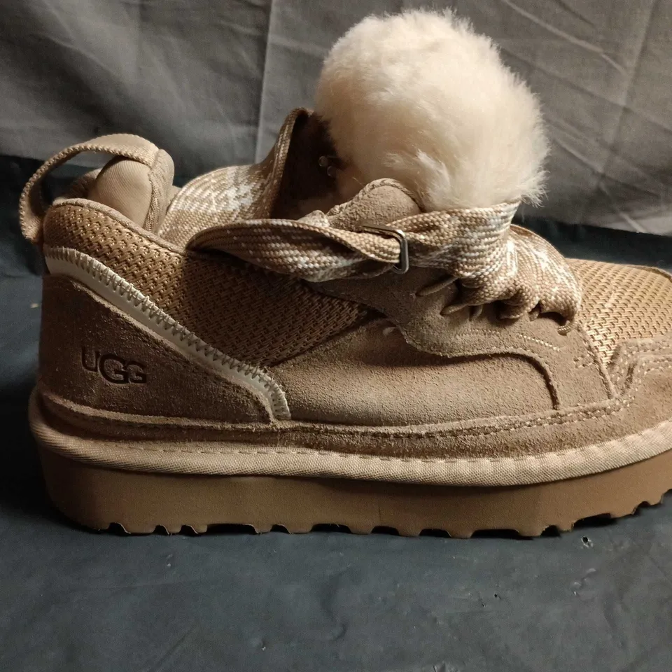 UGG SHEARLING-LINED BOOTS – UK SIZE 6