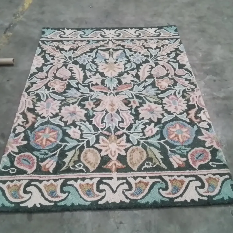 QUALITY DESIGNER AREA RUG - APPROXIMATELY 170X120CM