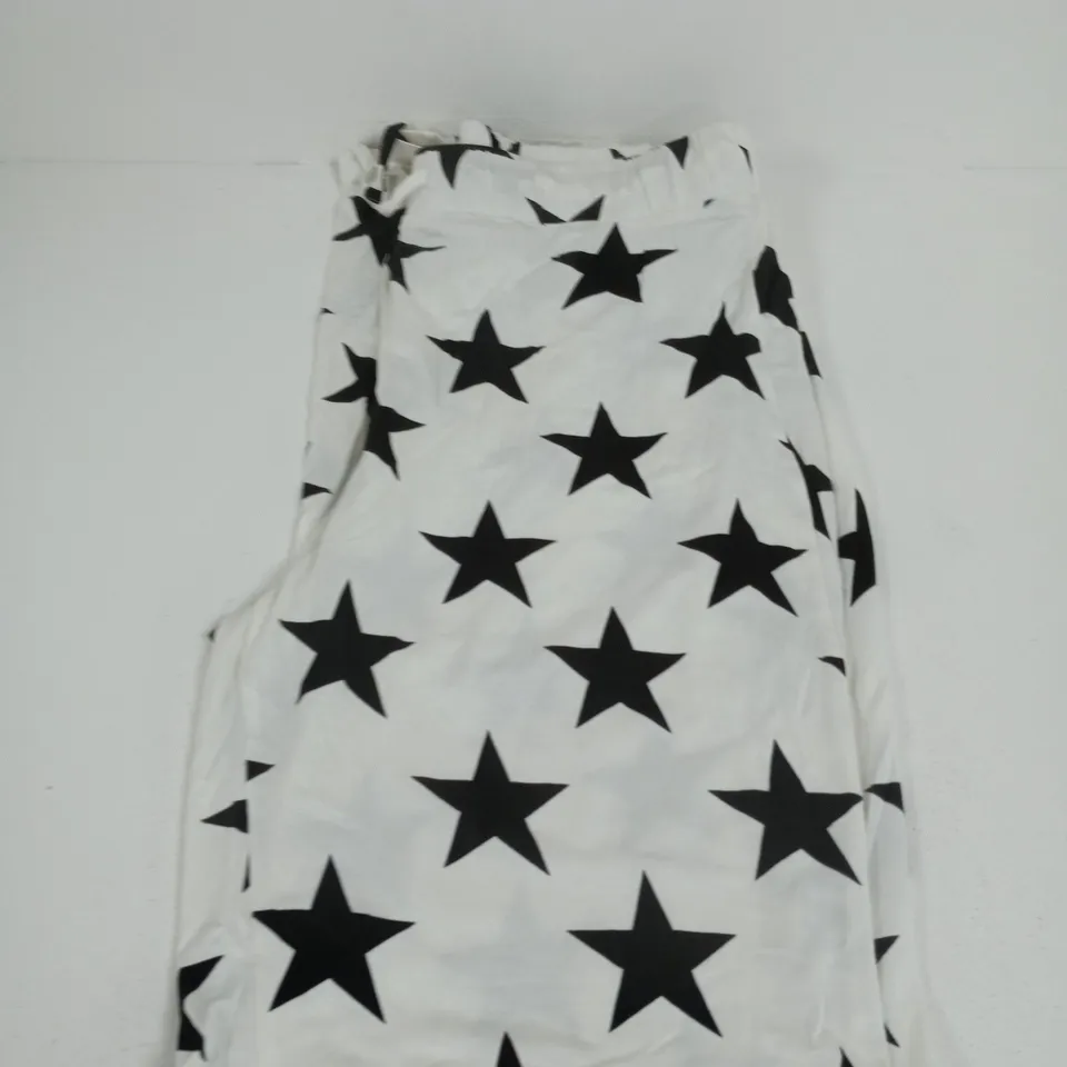 FREEMAN'S STAR PRINT CREW NECK PAJAMAS - UK SIZE 12