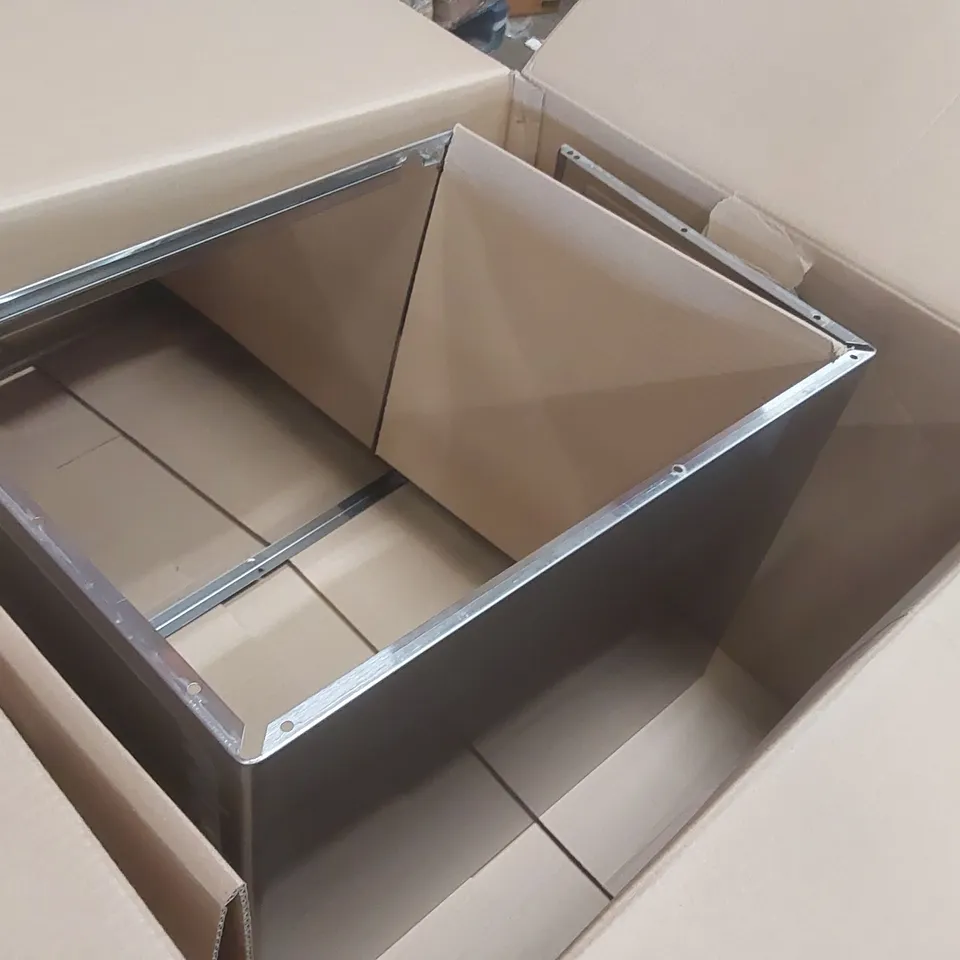 PALLET CONTAINING A LARGE QUANTITY OF ASSORTED COMMERCIAL MICROWAVE PARTS