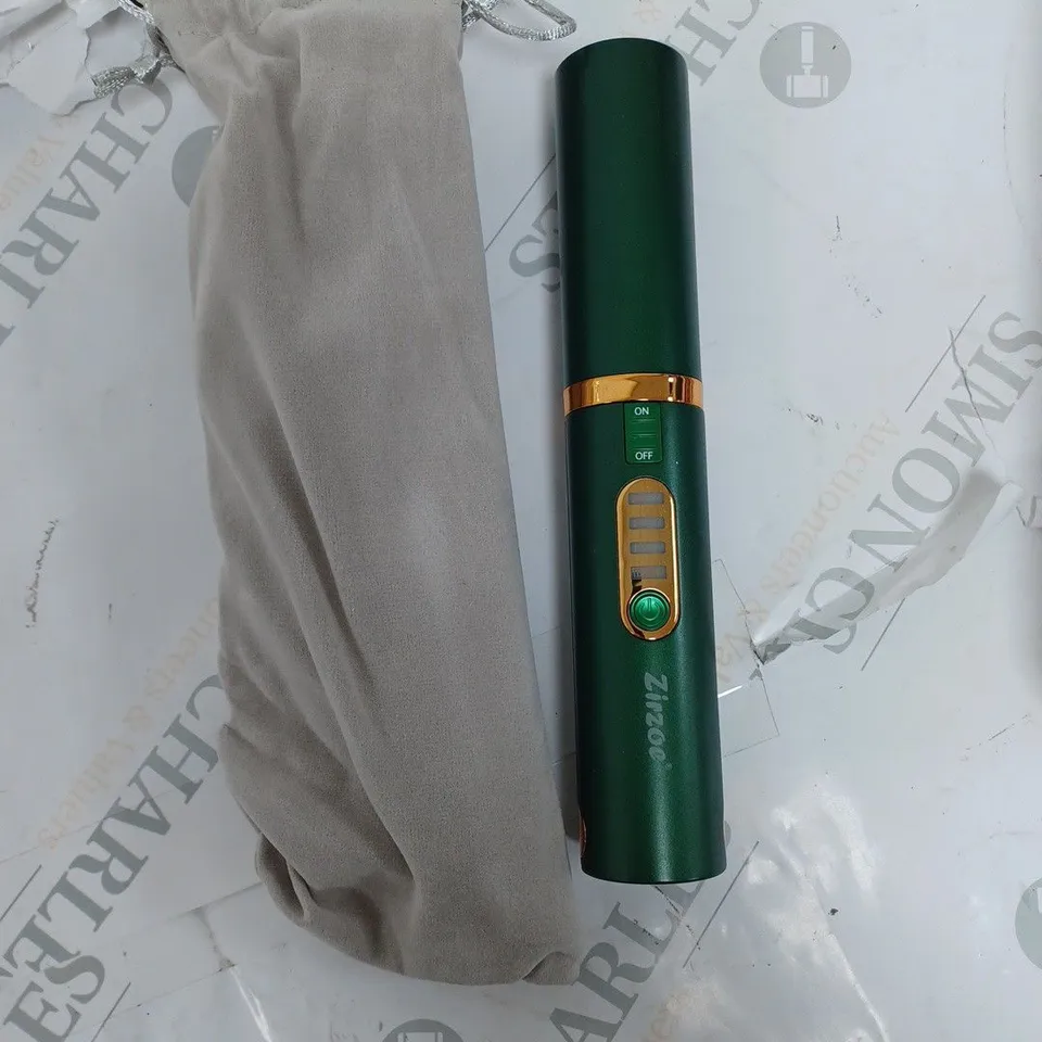BOXED HAIR STRAIGHTENERS