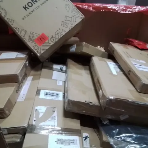 PALLET OF ASSORTED HOUSEHOLD GOODS AND PRODUCTS TO INCLUDE;SUITCASE,AREA RUG,BACK BRACE
