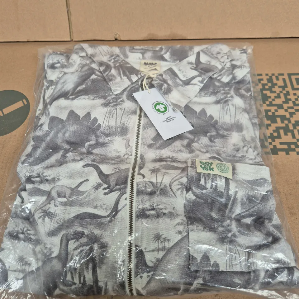 LUCY & YAK X THE NATURAL HISTORY MUSEUM DINOSAUR PRINT JUMPSUIT – 24T