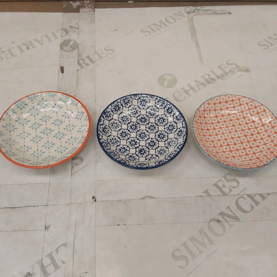 NICOLA SPRING -HAND - PRINTED SAUCE DISHES