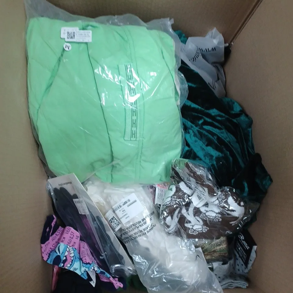 BOX OF APPROX. 50 ASSORTED CLOTHING VARYING IN SIZE/COLOUR/STYLE TO INCLUDE:  TOPS, TROUSERS, JUMPERS