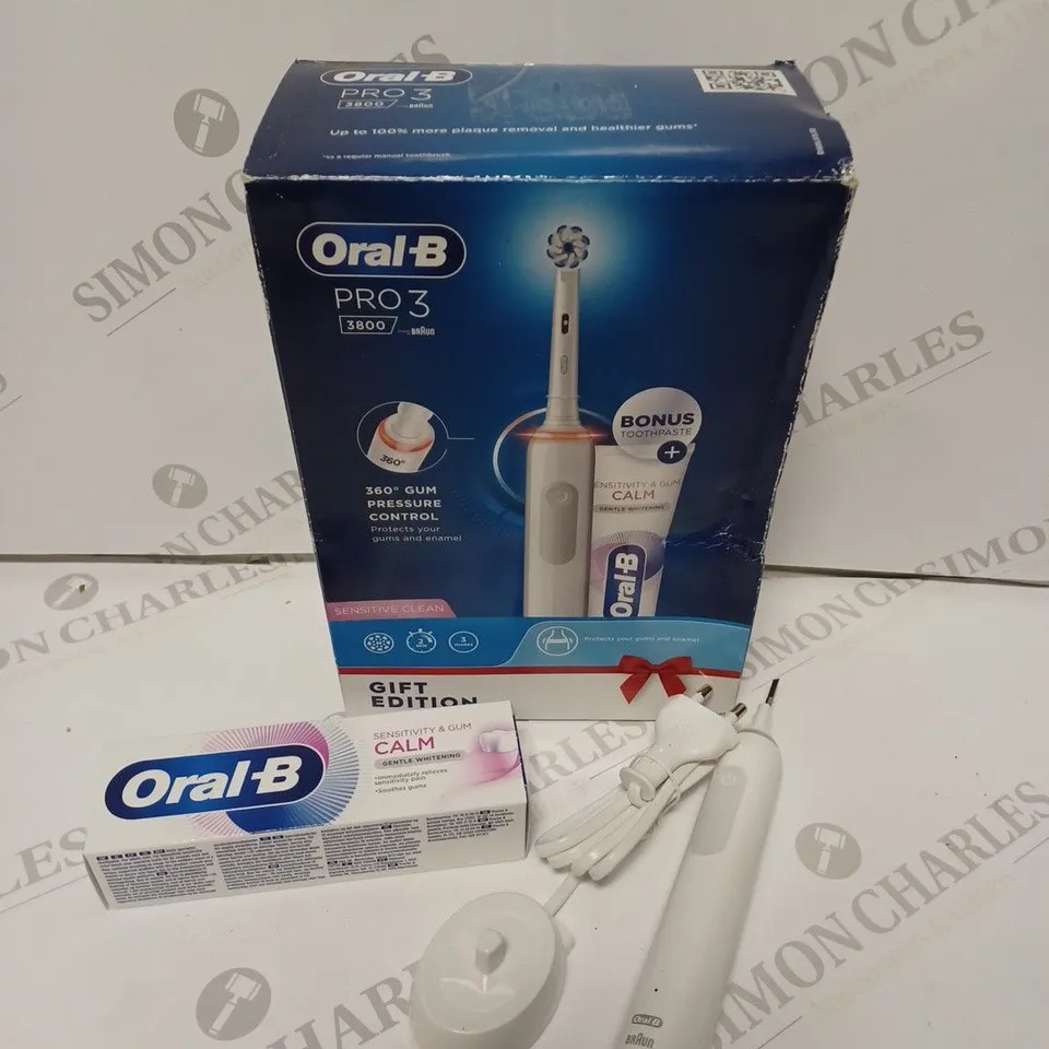 ORAL-B PRO 3 PRESSURE CONTROL ELECTRIC TOOTHBRUSH 