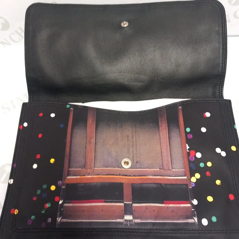 GIVENCHY PODIUM MEDIUM CLUTCH