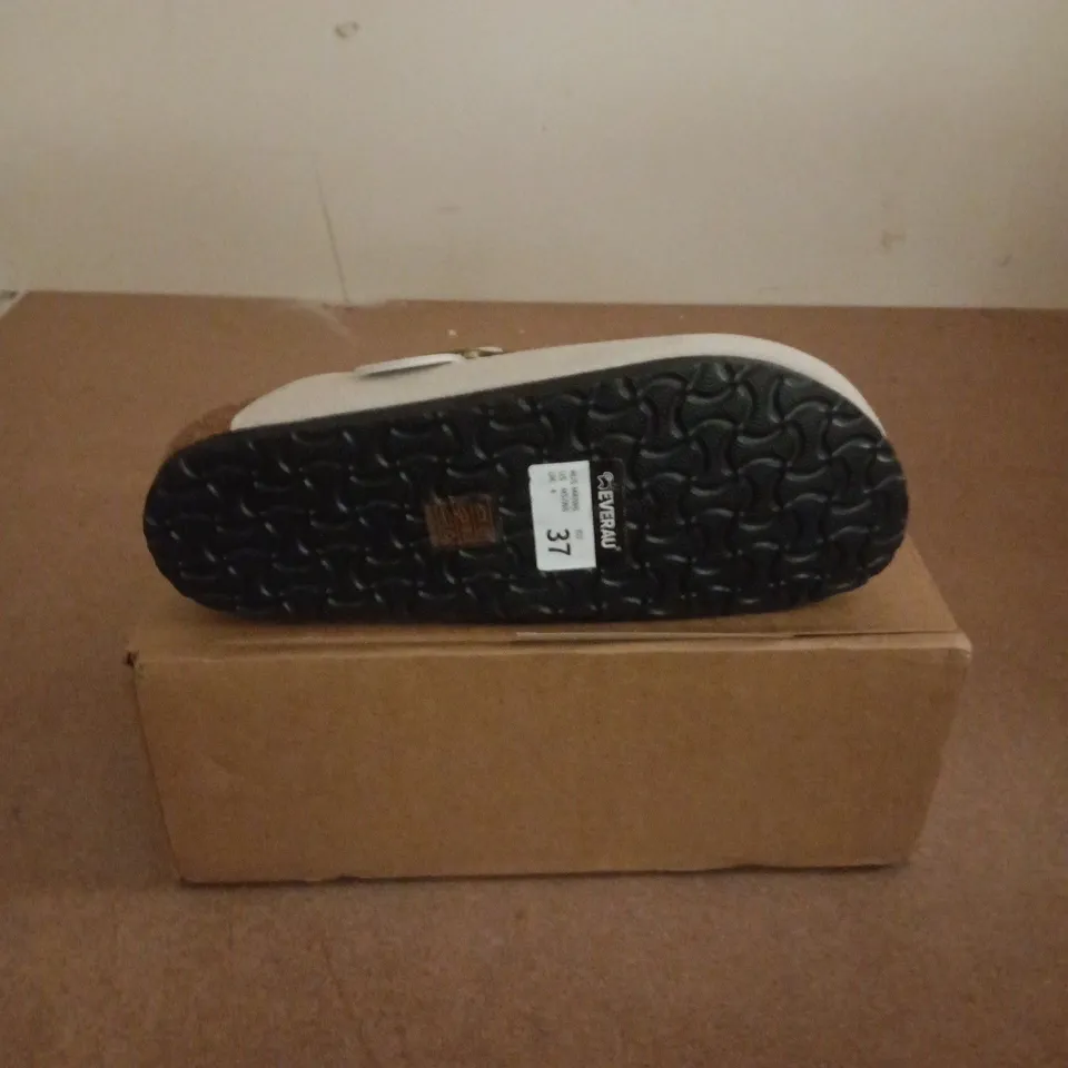 BOXED PAIR OF EVERAU PINTAI SHOES IN TAUPE SUEDE - EU 37